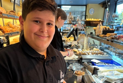Bei der Bäckerei Schneider in Flaach waren viele Schülerinnen und Schüler zu Gast am Zukunftstag.